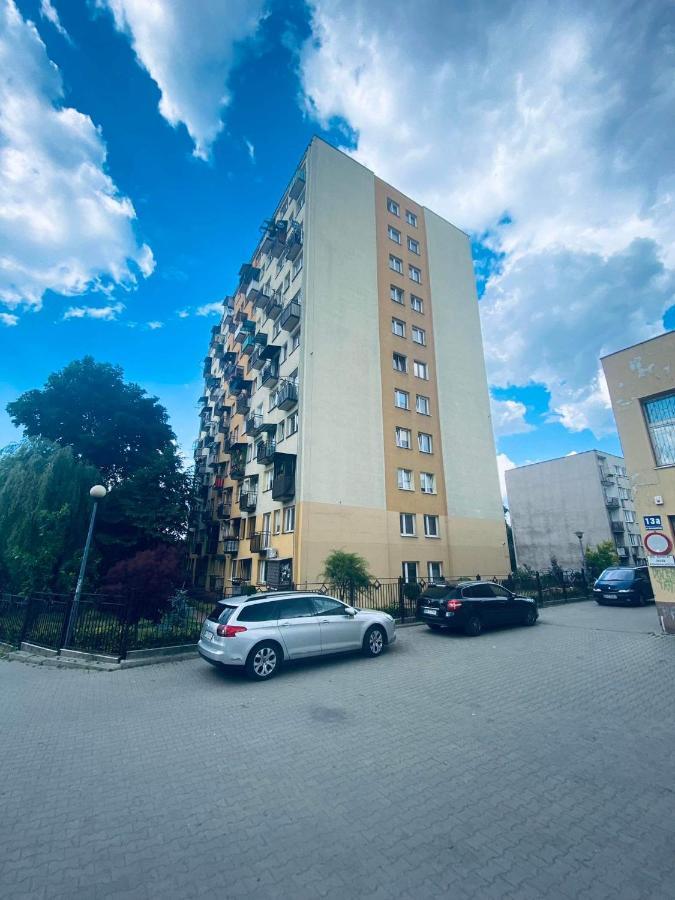 Mieszkanie Blisko Dworca Pkp Apartment Radom Luaran gambar